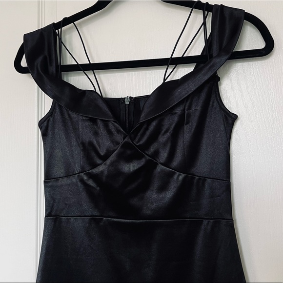 NWOT AX Paris satin one shoulder cut out maxi dress in black - Picture 7 of 13